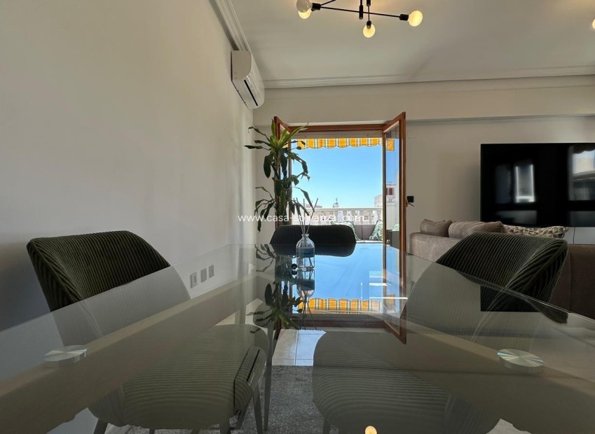 Herverkoop - Appartement / flat - Torrevieja - Center