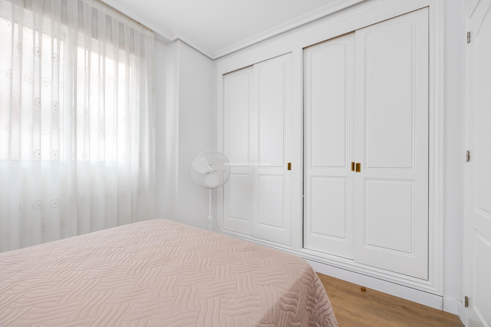 Herverkoop - Appartement / flat - Torrevieja - Center