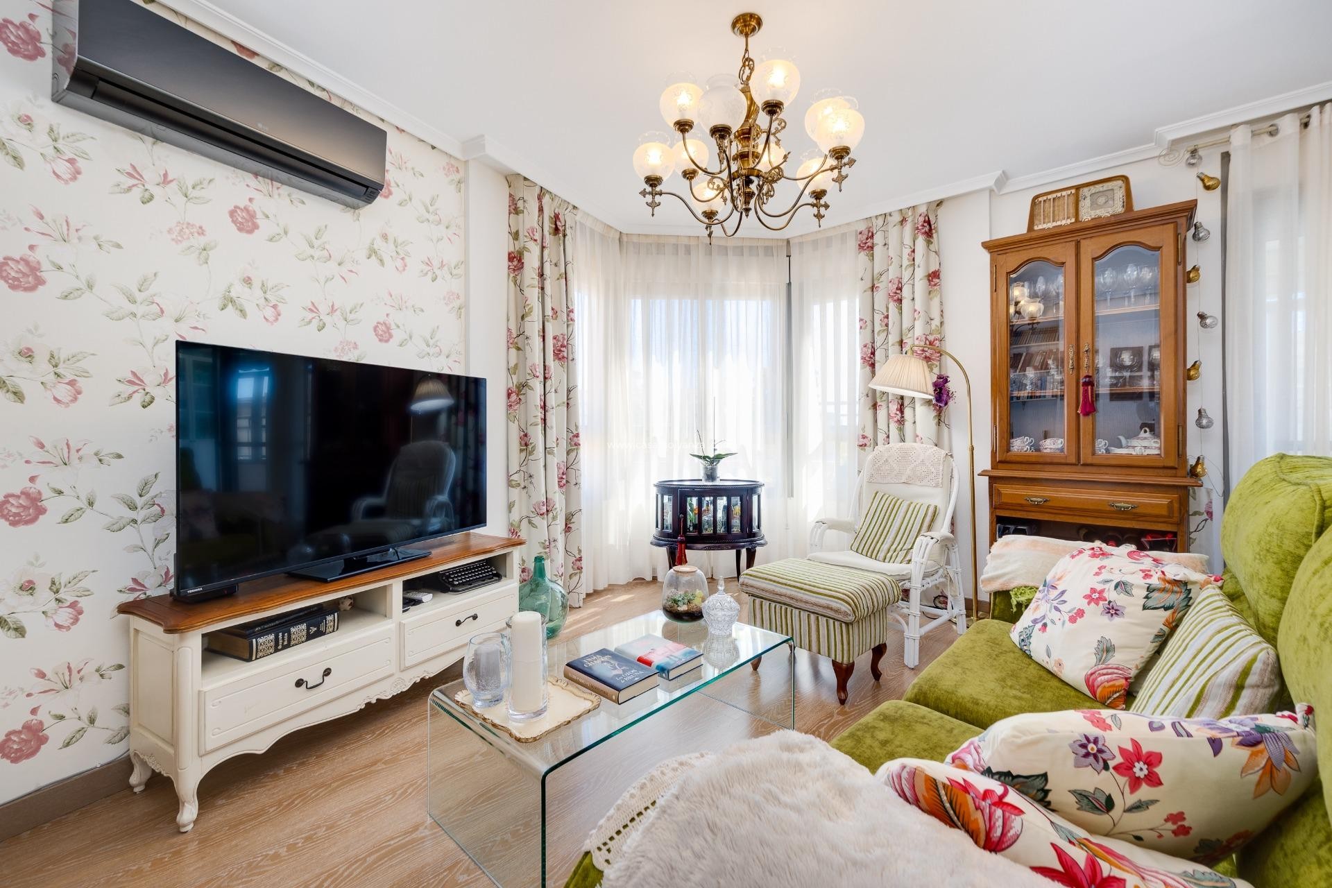 Herverkoop - Appartement / flat - Torrevieja - Center