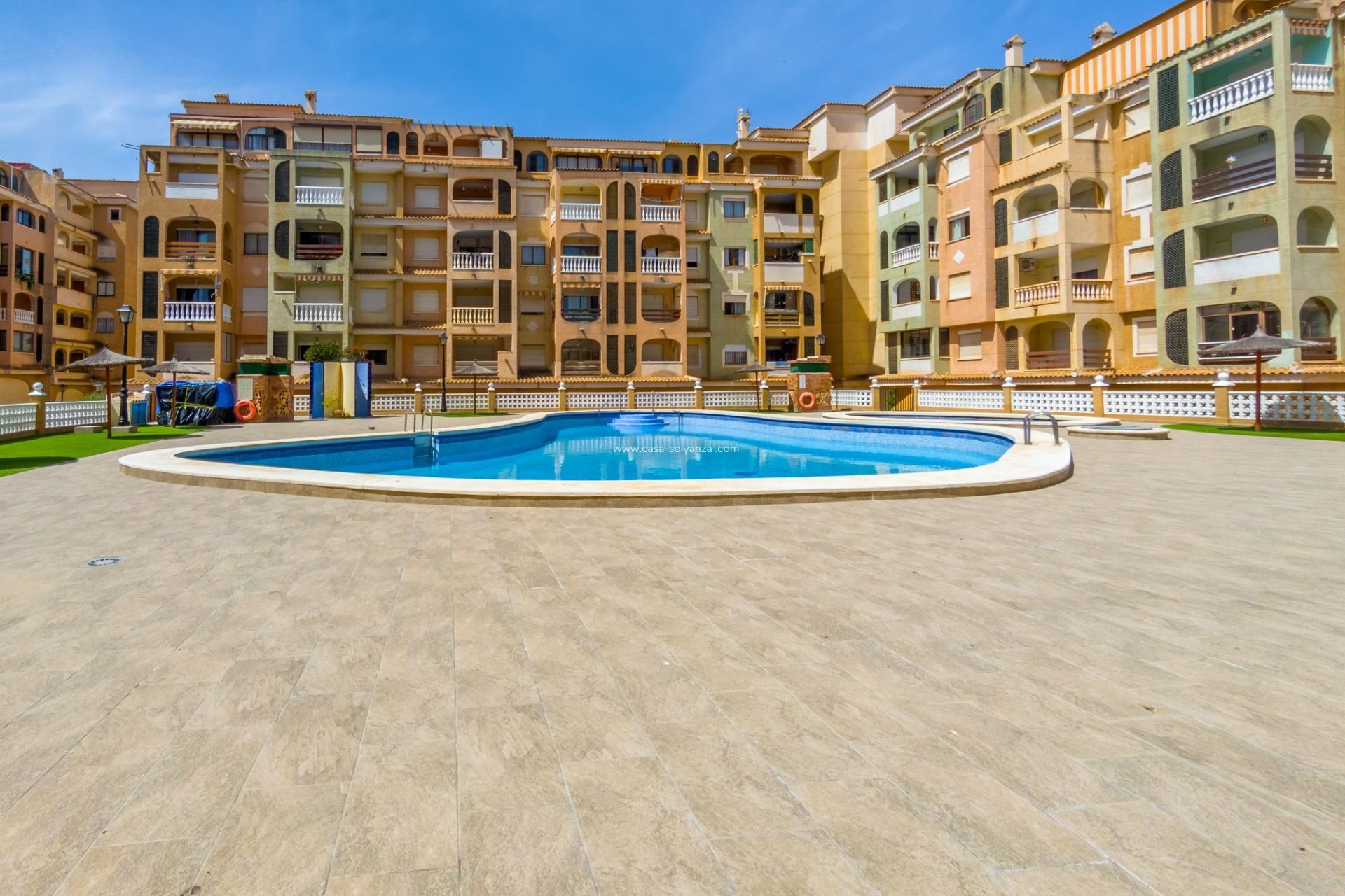 Herverkoop - Appartement / flat - Torrevieja - Center