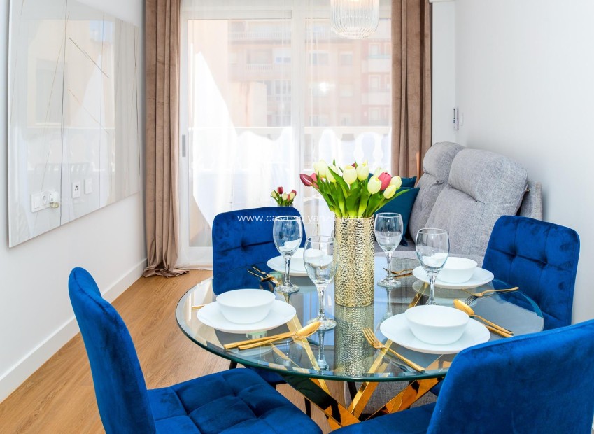 Herverkoop - Appartement / flat - Torrevieja - Center