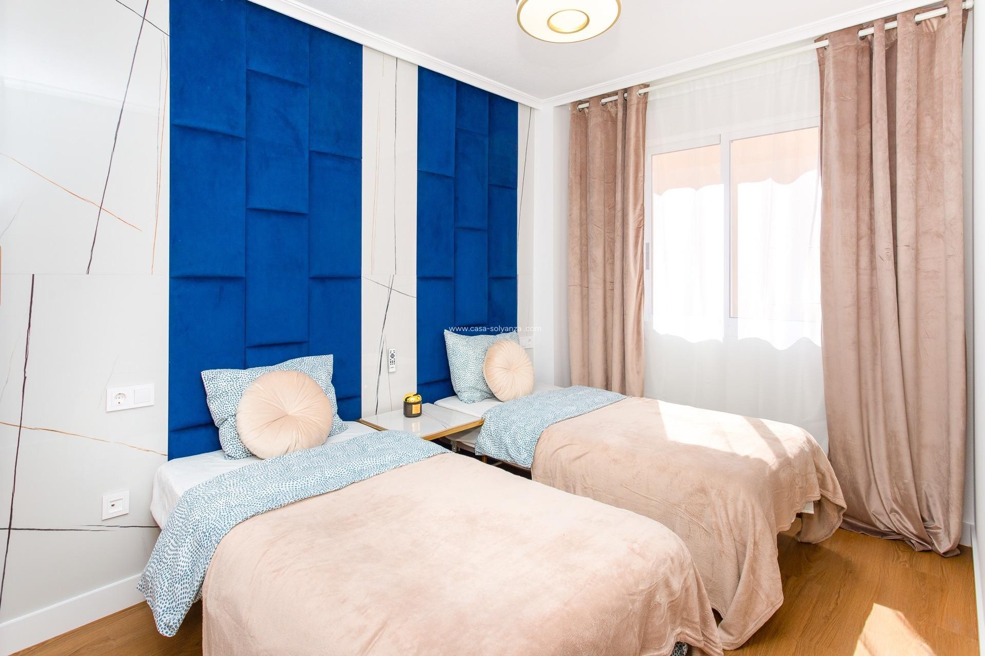 Herverkoop - Appartement / flat - Torrevieja - Center