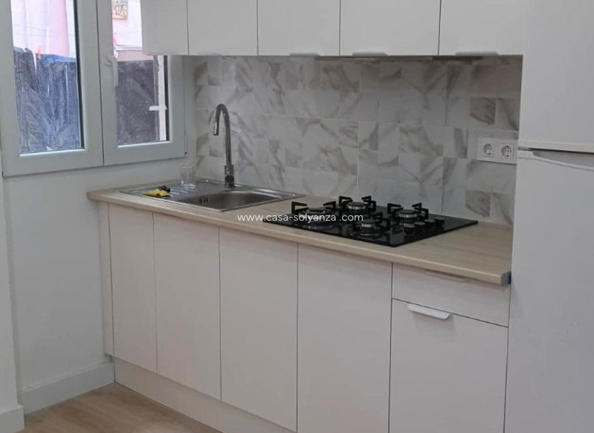 Herverkoop - Appartement / flat - Torrevieja - Center