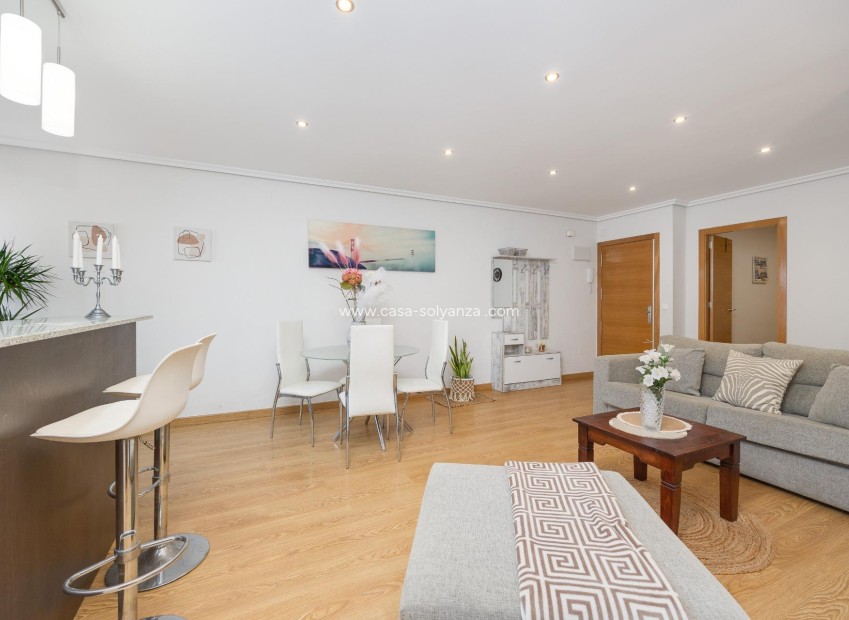 Herverkoop - Appartement / flat - Torrevieja - Center