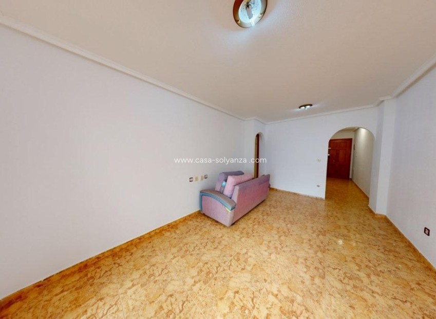 Herverkoop - Appartement / flat - Torrevieja - Center