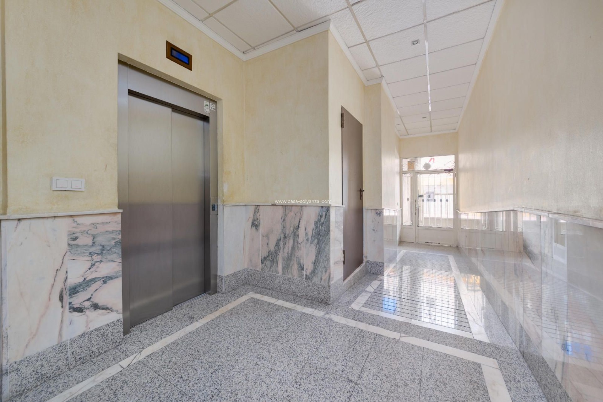 Herverkoop - Appartement / flat - Torrevieja - Centro - Muelle Pesquero