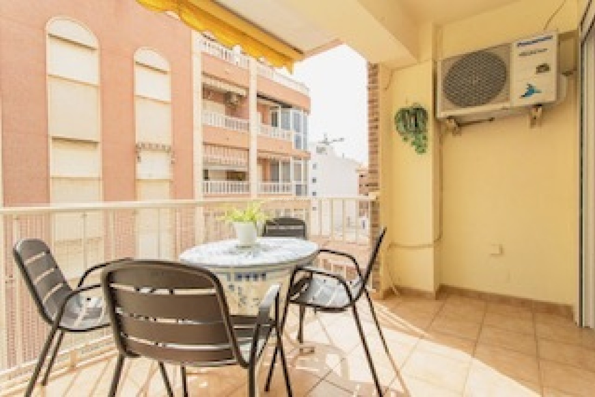 Herverkoop - Appartement / flat - Torrevieja - Centro-Muelle Pesquero