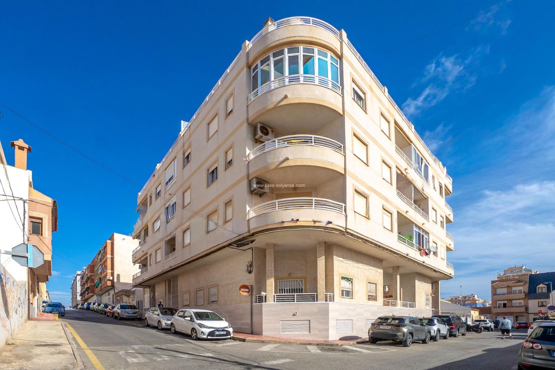 Herverkoop - Appartement / flat - Torrevieja - Centro