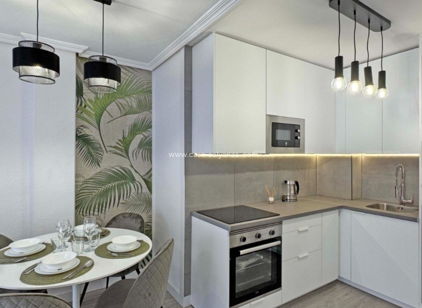 Herverkoop - Appartement / flat - Torrevieja - Costa Blanca