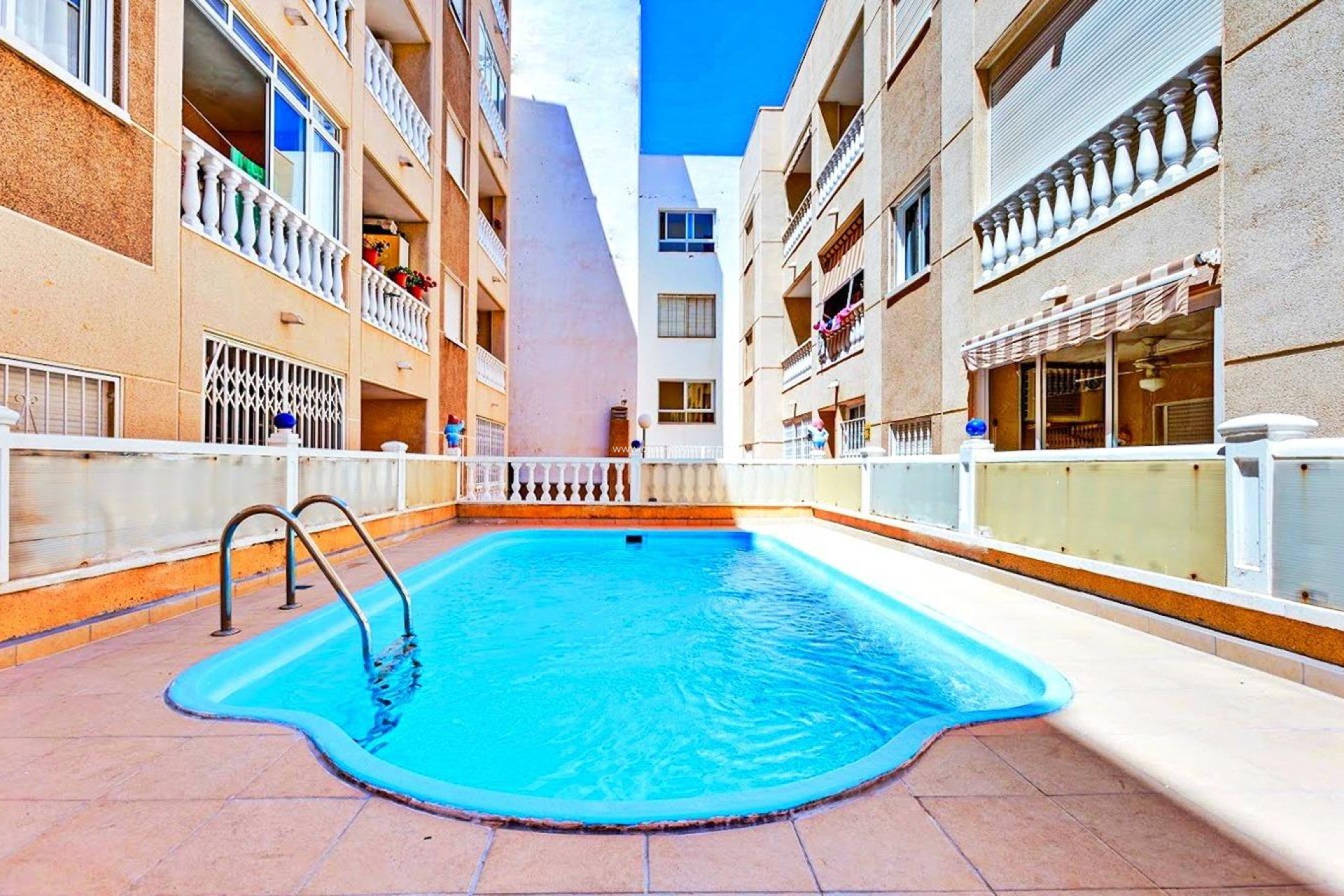 Herverkoop - Appartement / flat - Torrevieja - Curva Del Palangre