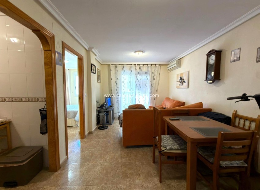 Herverkoop - Appartement / flat - Torrevieja - Curva Del Palangre