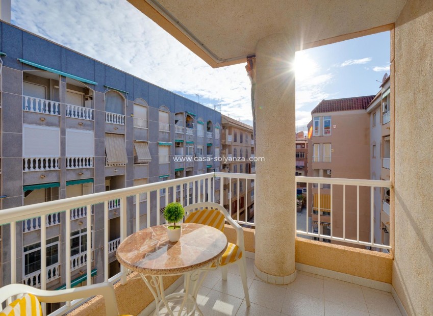 Herverkoop - Appartement / flat - Torrevieja - El Acequión - Los Náufragos