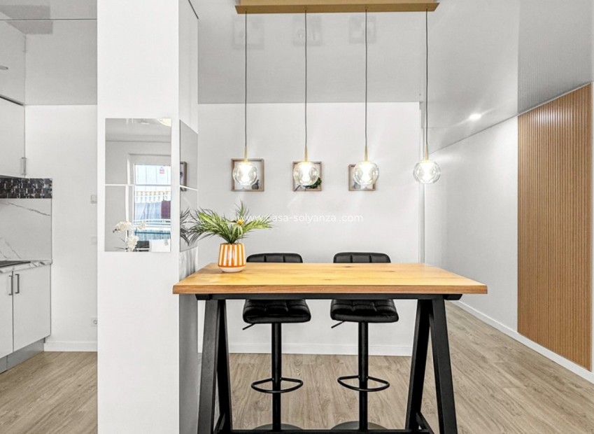 Herverkoop - Appartement / flat - Torrevieja - El Acequión - Los Náufragos