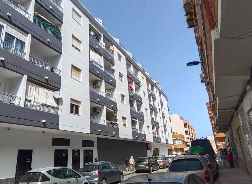 Herverkoop - Appartement / flat - Torrevieja - El Molino