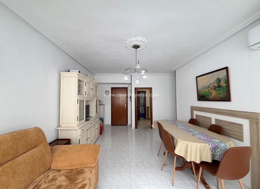 Herverkoop - Appartement / flat - Torrevieja - Estacion Autobuses