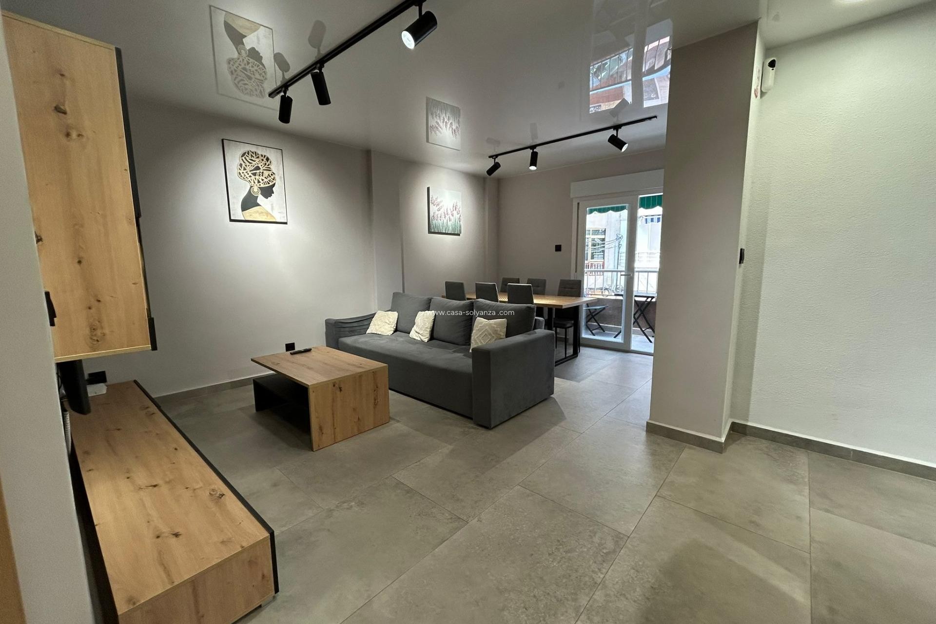 Herverkoop - Appartement / flat - Torrevieja - Estacion Autobuses