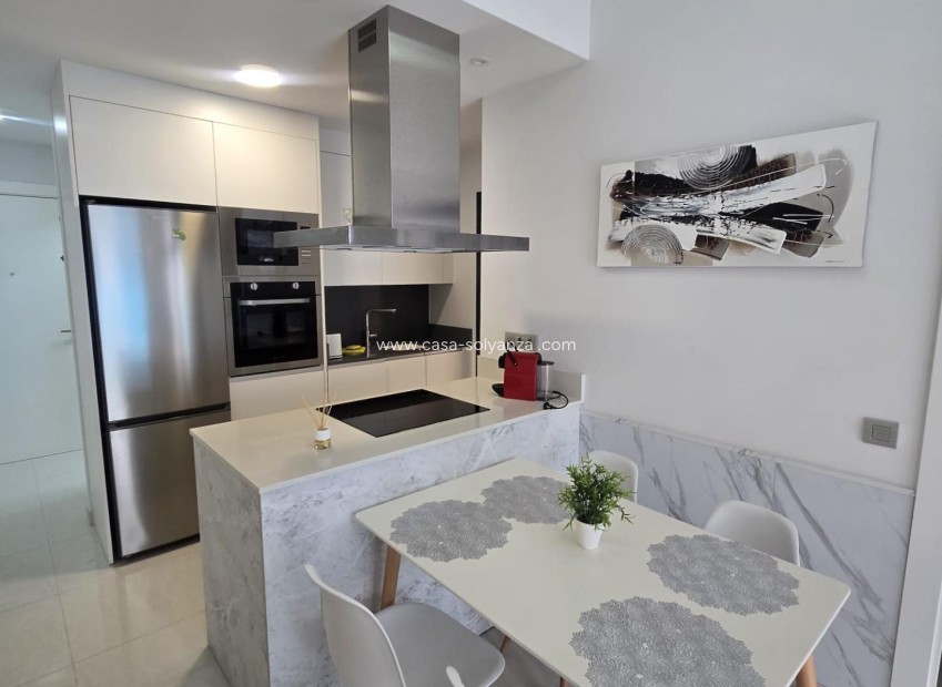 Herverkoop - Appartement / flat - Torrevieja - Estacion Autobuses