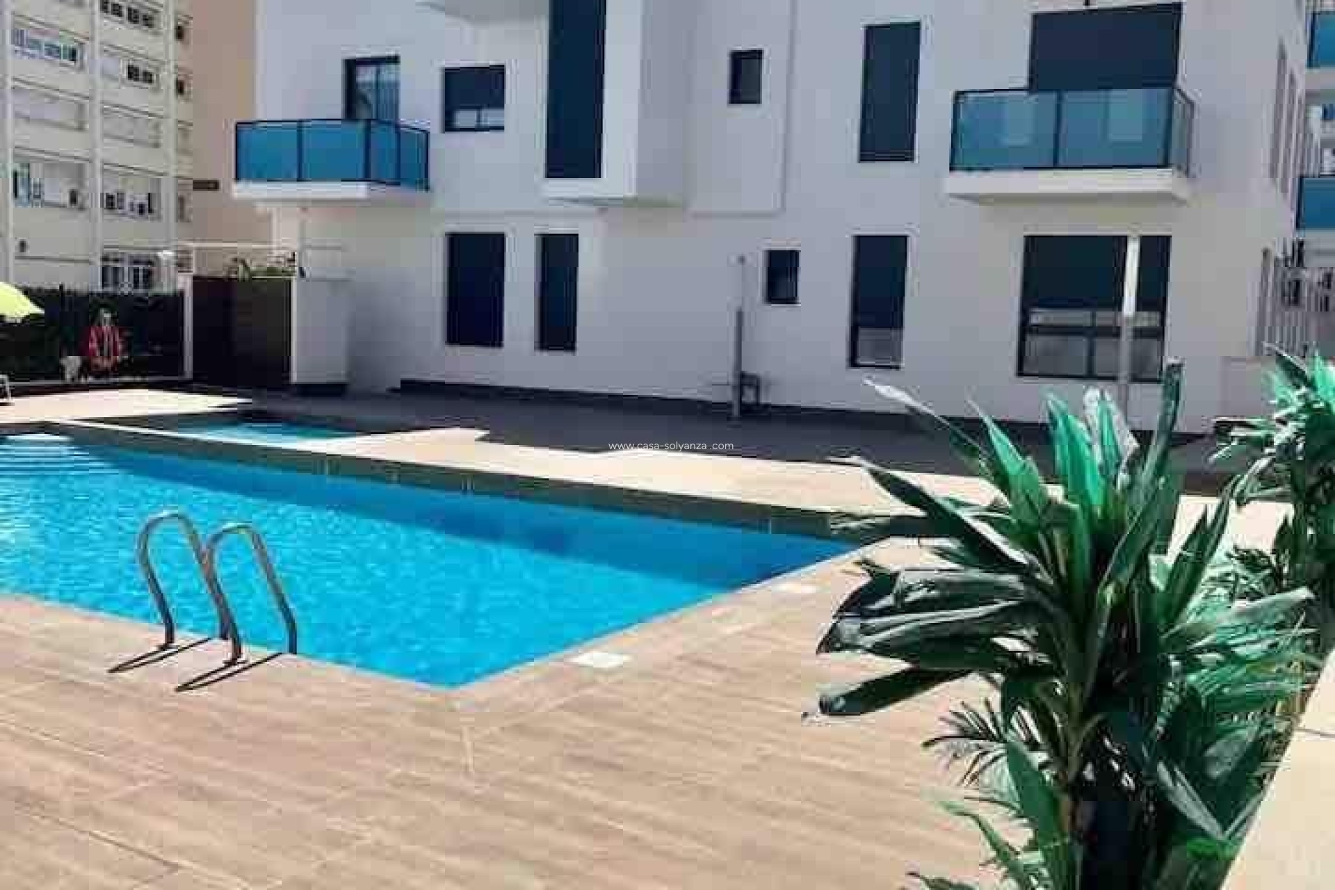 Herverkoop - Appartement / flat - Torrevieja - Estacion Autobuses