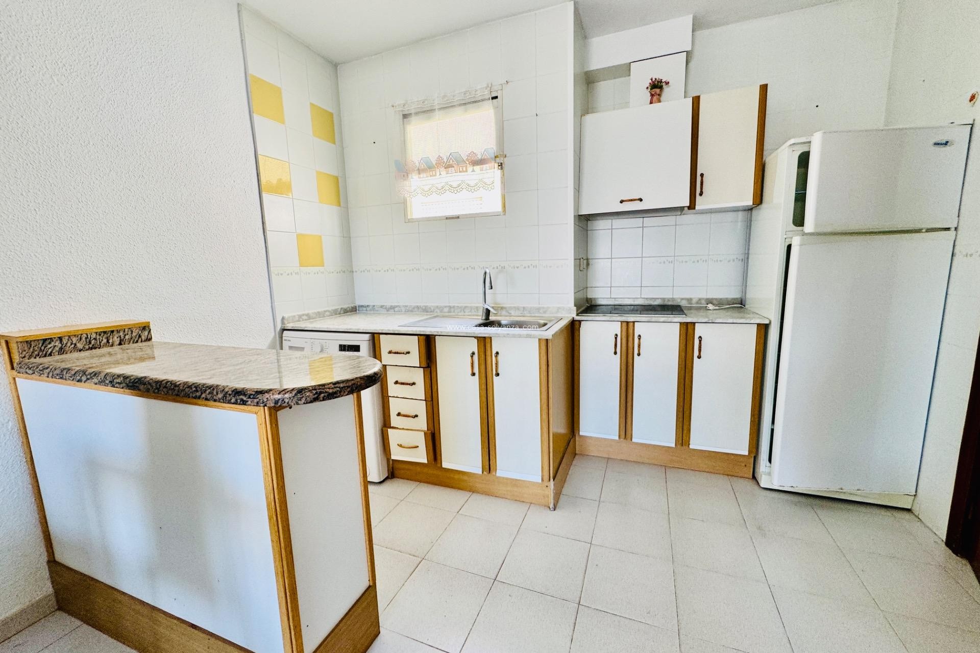 Herverkoop - Appartement / flat - Torrevieja - Estacion Autobuses