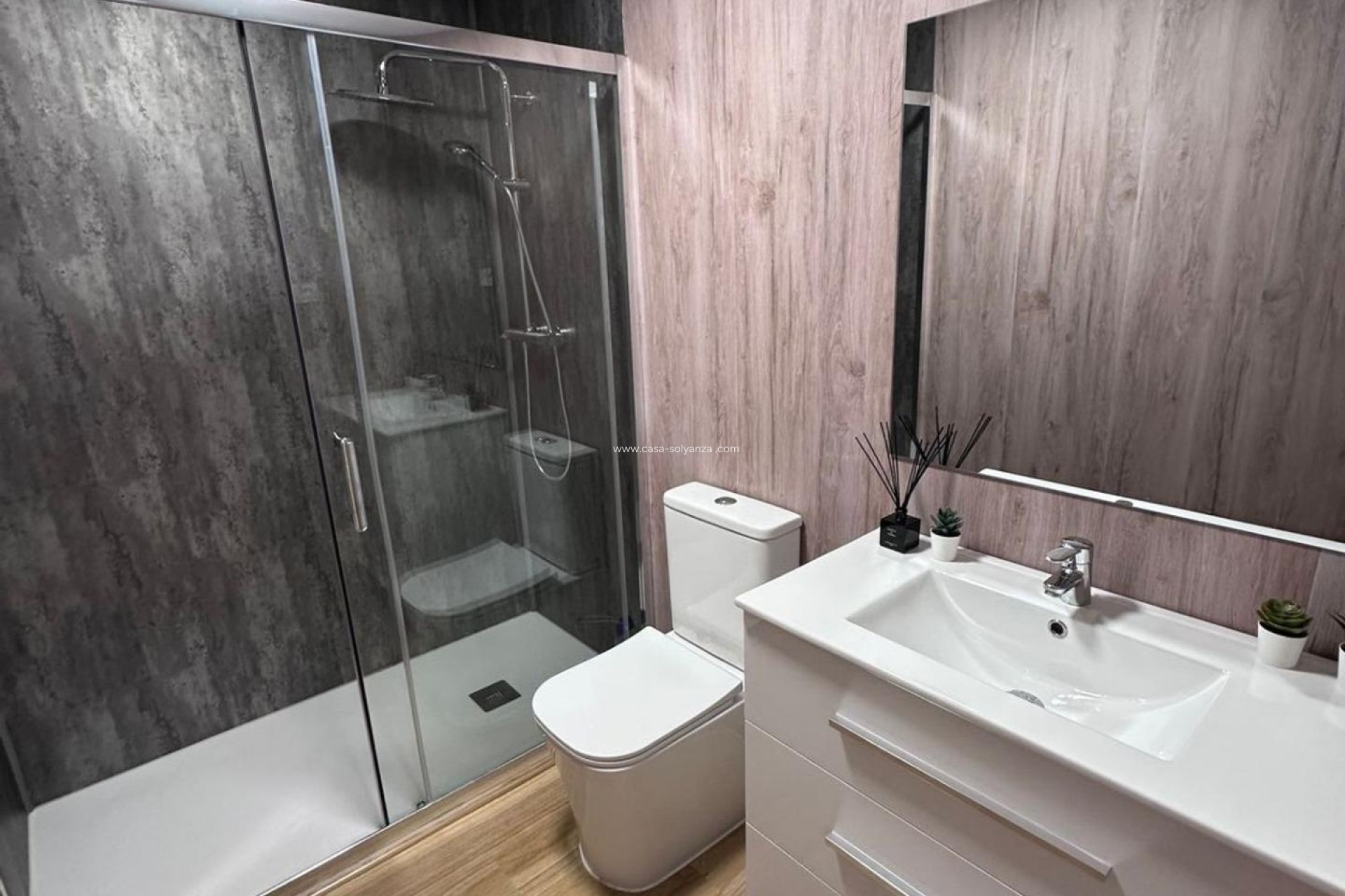Herverkoop - Appartement / flat - Torrevieja - Estacion Autobuses