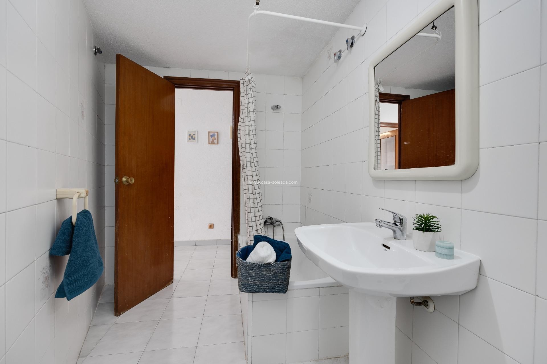 Herverkoop - Appartement / flat - Torrevieja - Estacion Autobuses