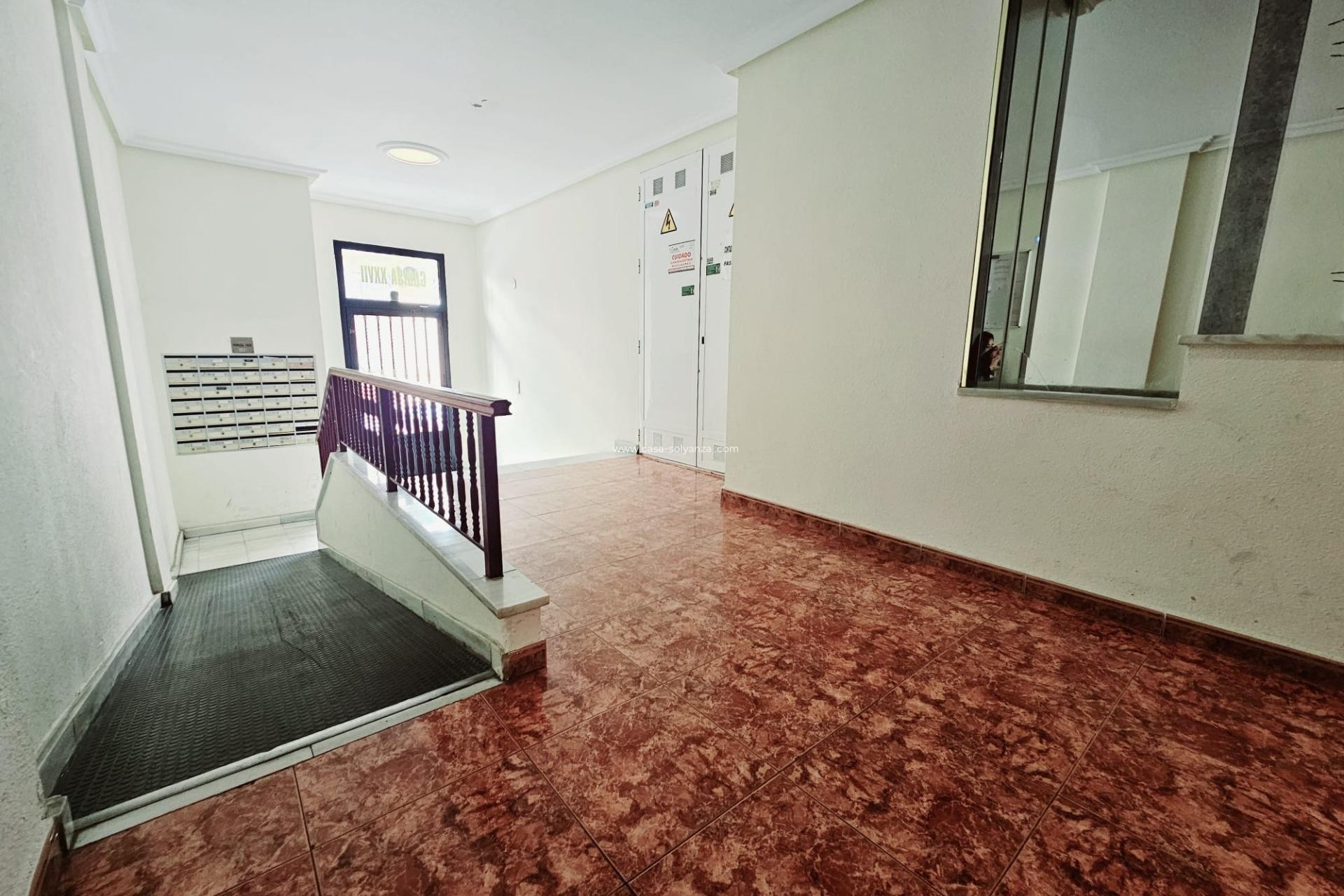 Herverkoop - Appartement / flat - Torrevieja - Estacion Autobuses