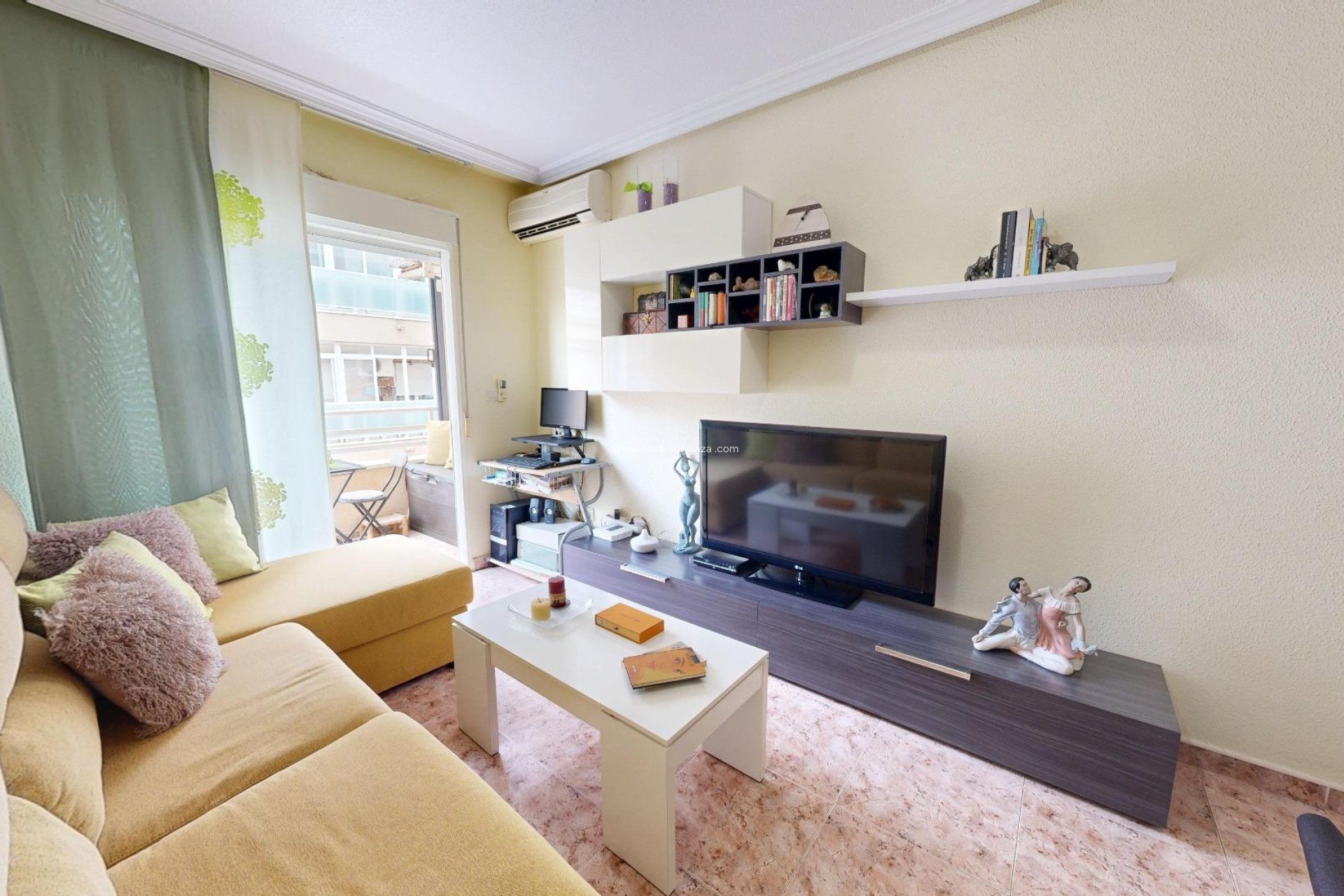 Herverkoop - Appartement / flat - Torrevieja - Estacion Autobuses