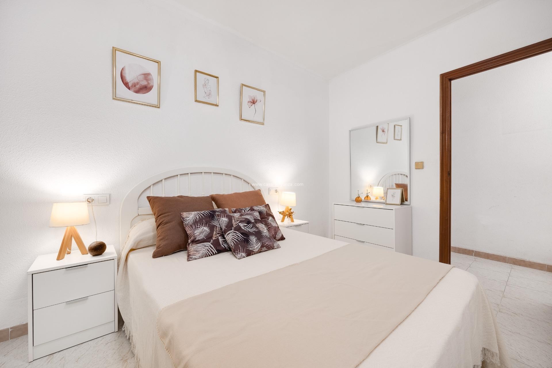 Herverkoop - Appartement / flat - Torrevieja - Estacion Autobuses