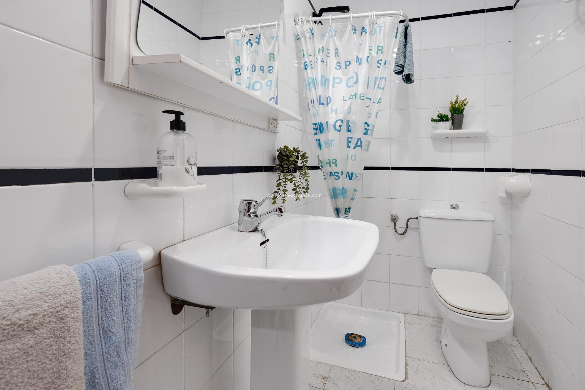 Herverkoop - Appartement / flat - Torrevieja - Estacion Autobuses