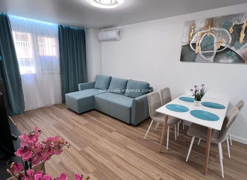 Herverkoop - Appartement / flat - Torrevieja - Estacion Autobuses