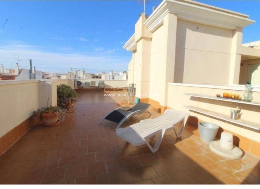 Herverkoop - Appartement / flat - Torrevieja - Estacion Autobuses