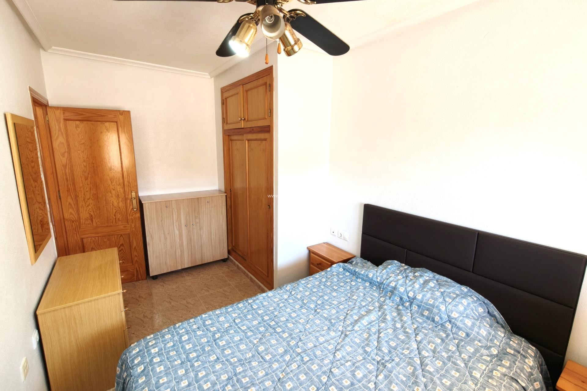 Herverkoop - Appartement / flat - Torrevieja - Estacion Autobuses