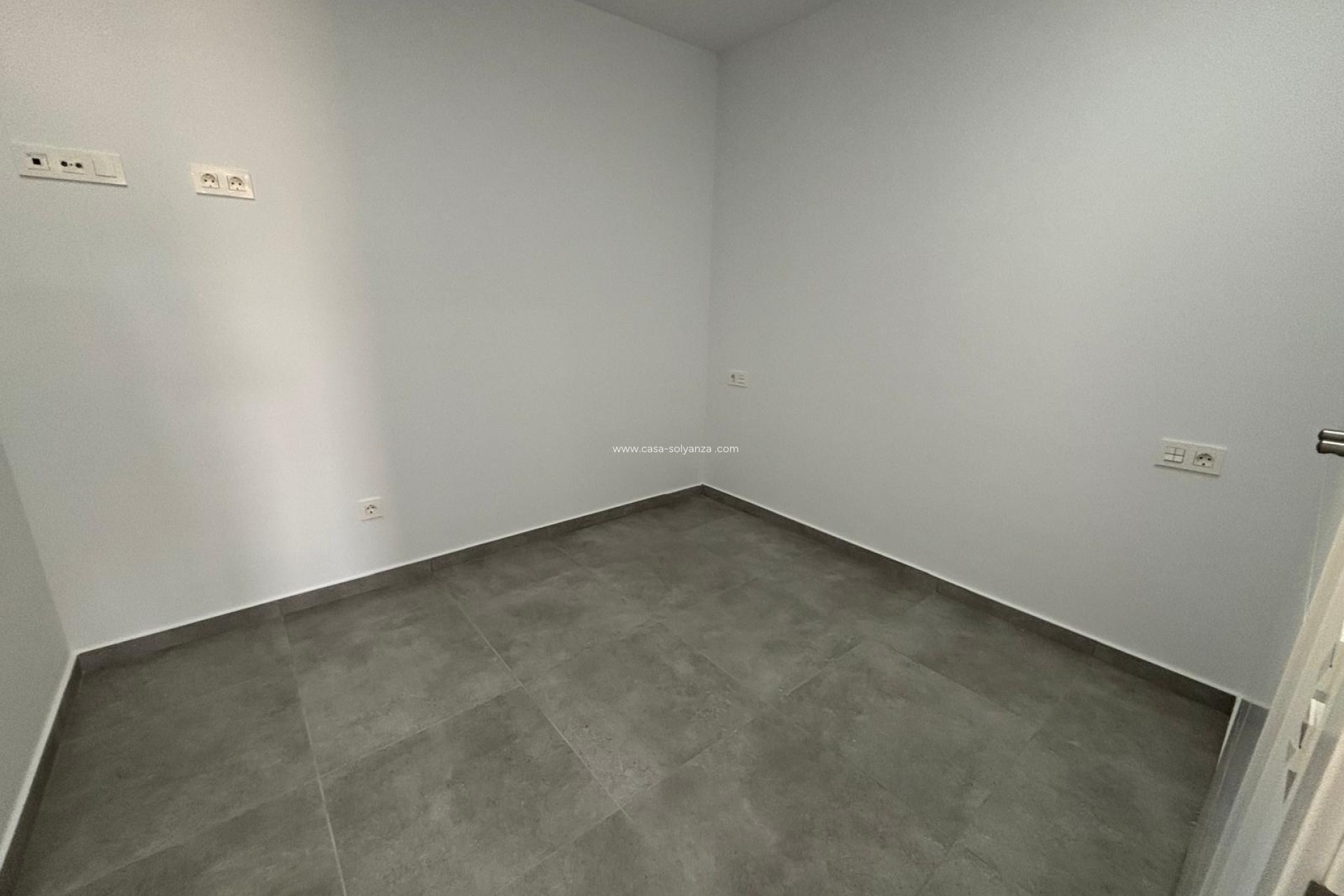 Herverkoop - Appartement / flat - Torrevieja - Estacion Autobuses