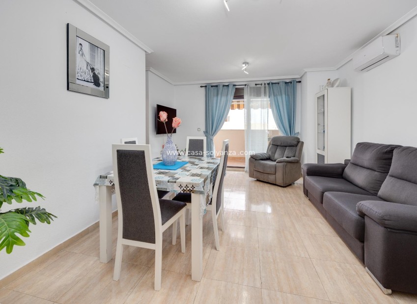 Herverkoop - Appartement / flat - Torrevieja - Estacion Autobuses