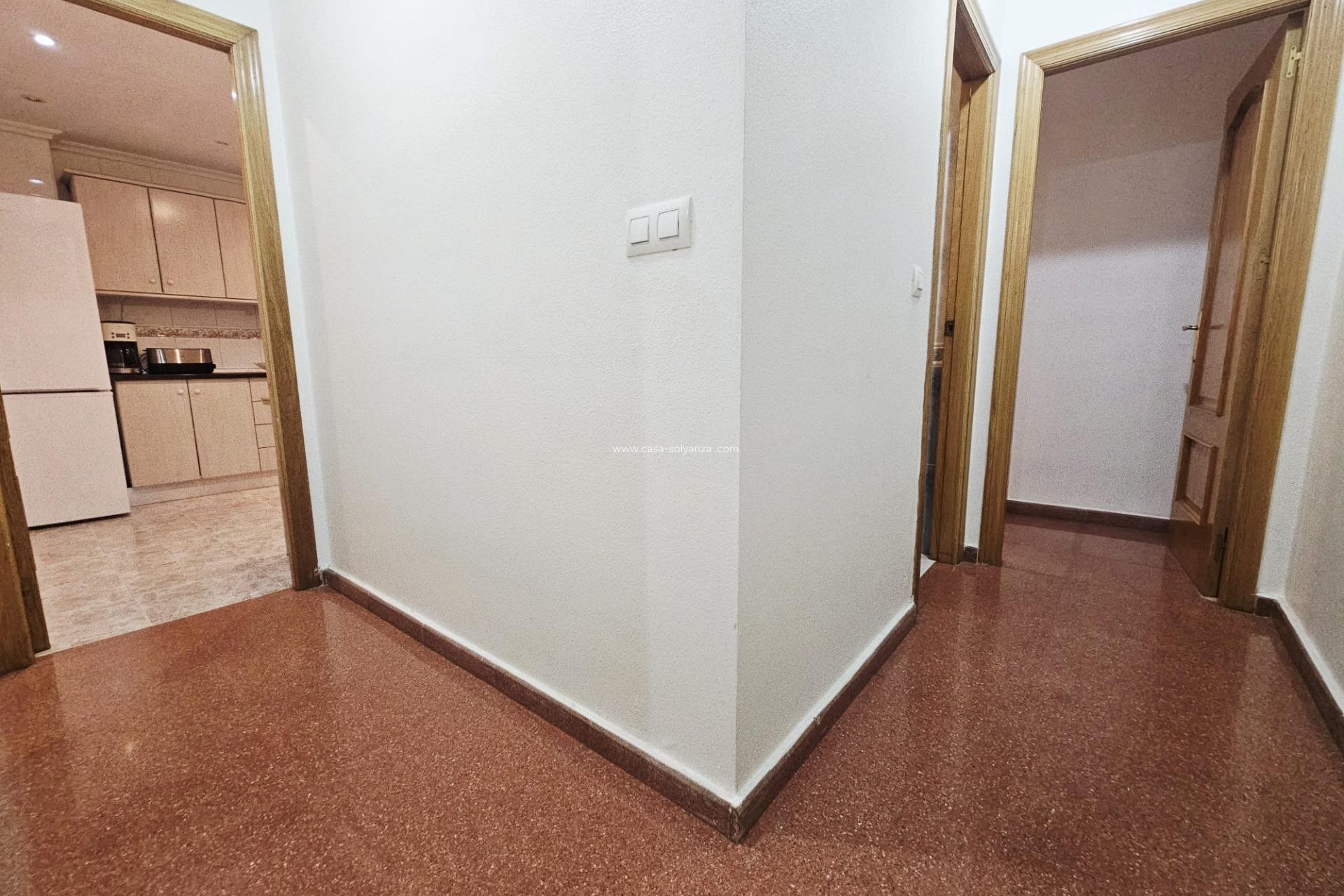 Herverkoop - Appartement / flat - Torrevieja - Estacion Autobuses