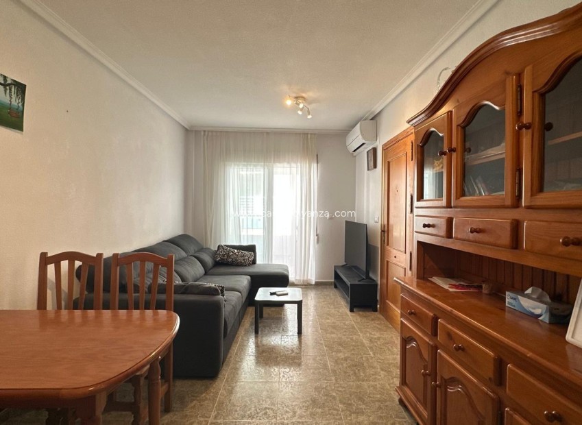 Herverkoop - Appartement / flat - Torrevieja - Estacion Autobuses