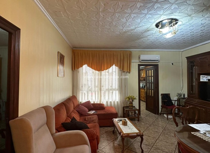 Herverkoop - Appartement / flat - Torrevieja - Estacion Autobuses