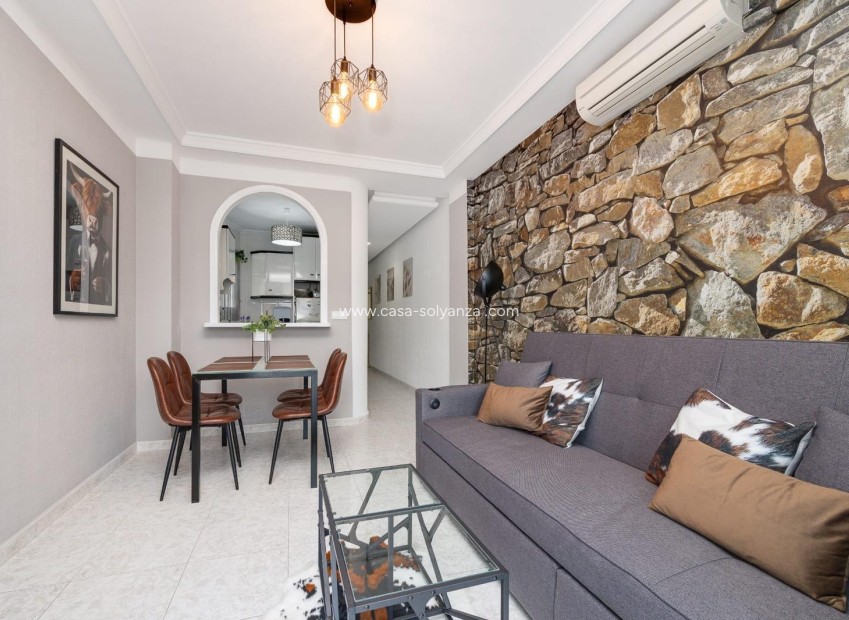 Herverkoop - Appartement / flat - Torrevieja - Estacion Autobuses