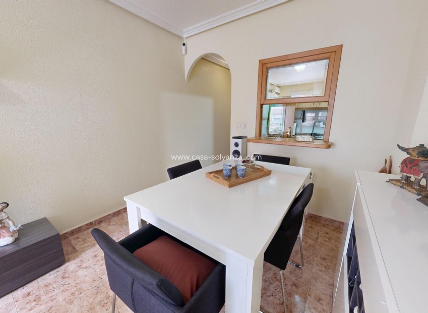 Herverkoop - Appartement / flat - Torrevieja - Estacion Autobuses