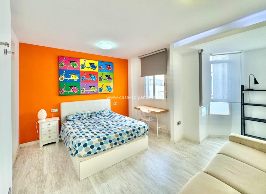 Herverkoop - Appartement / flat - Torrevieja - Estacion Autobuses