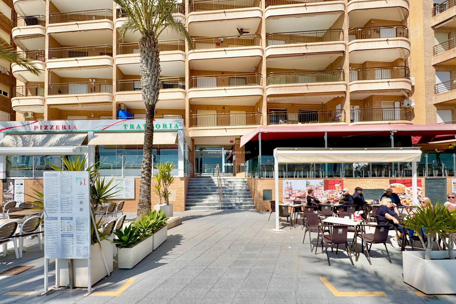 Herverkoop - Appartement / flat - Torrevieja - Estacion Autobuses