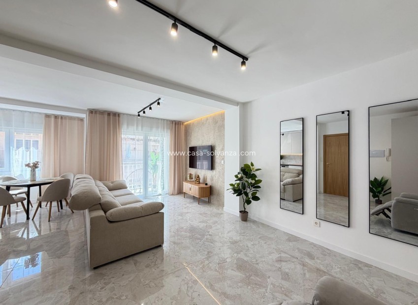 Herverkoop - Appartement / flat - Torrevieja - Estacion Autobuses