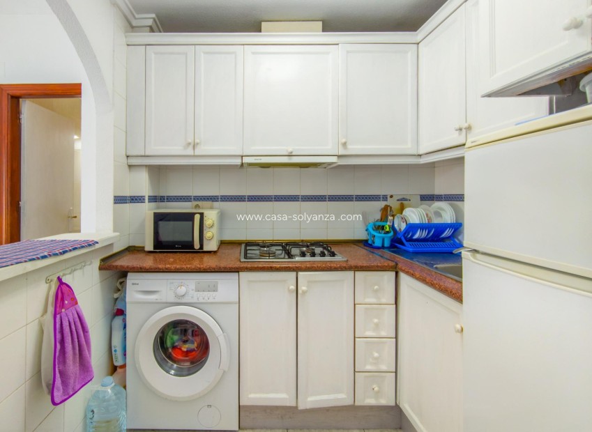 Herverkoop - Appartement / flat - Torrevieja - Estacion Autobuses