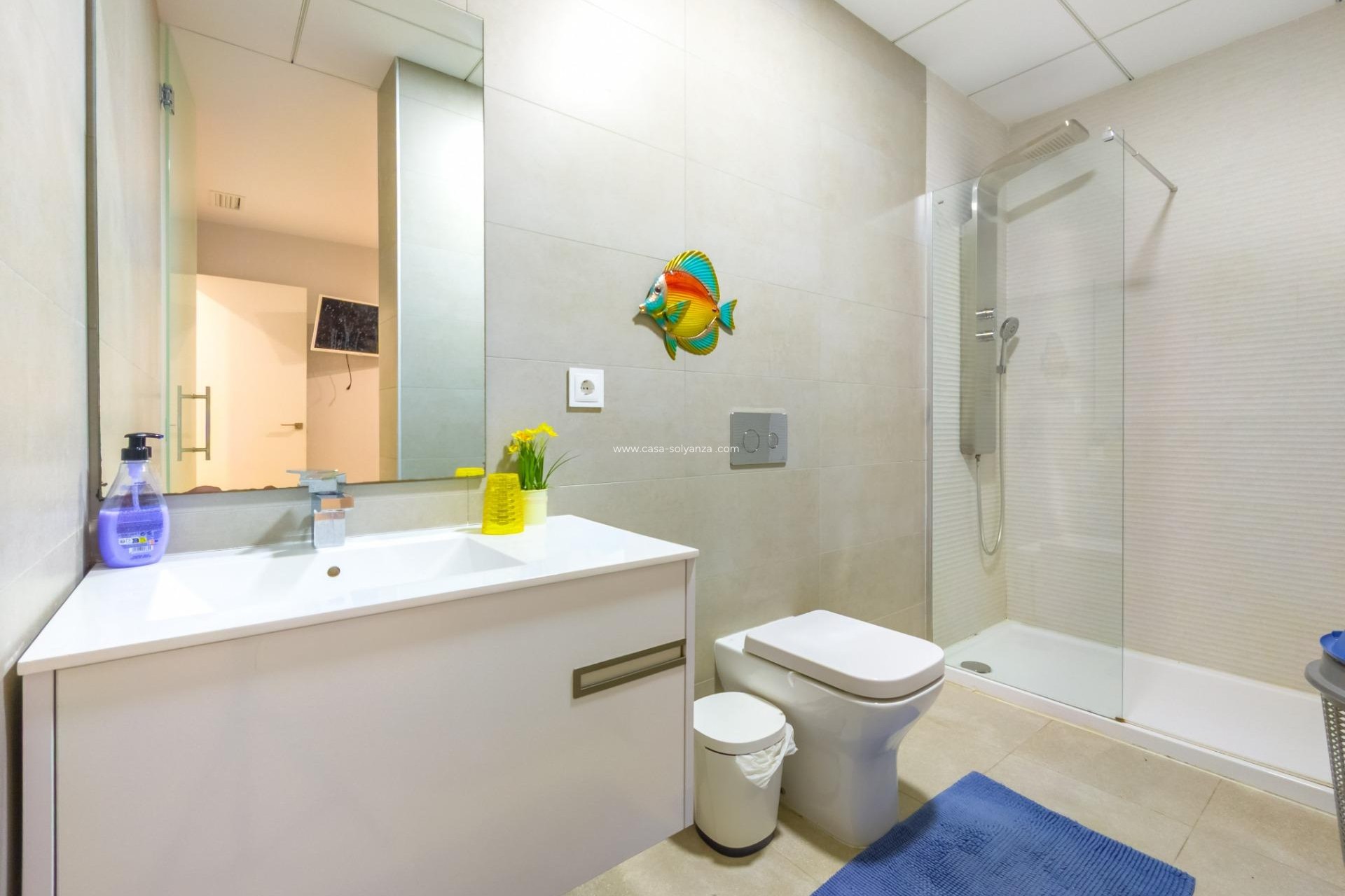 Herverkoop - Appartement / flat - Torrevieja - Estacion Autobuses