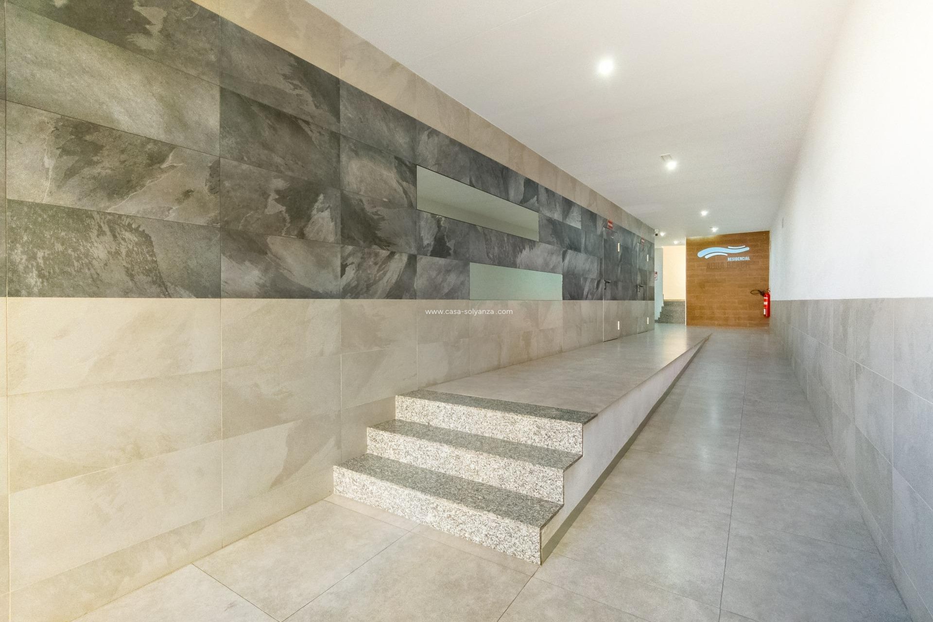 Herverkoop - Appartement / flat - Torrevieja - Estacion Autobuses