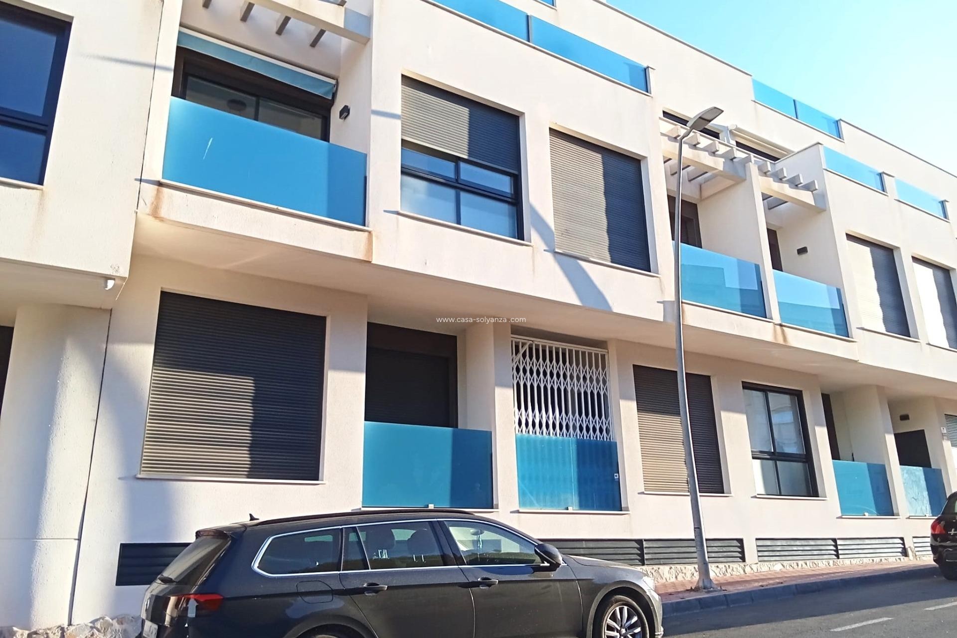 Herverkoop - Appartement / flat - Torrevieja - Estacion Autobuses
