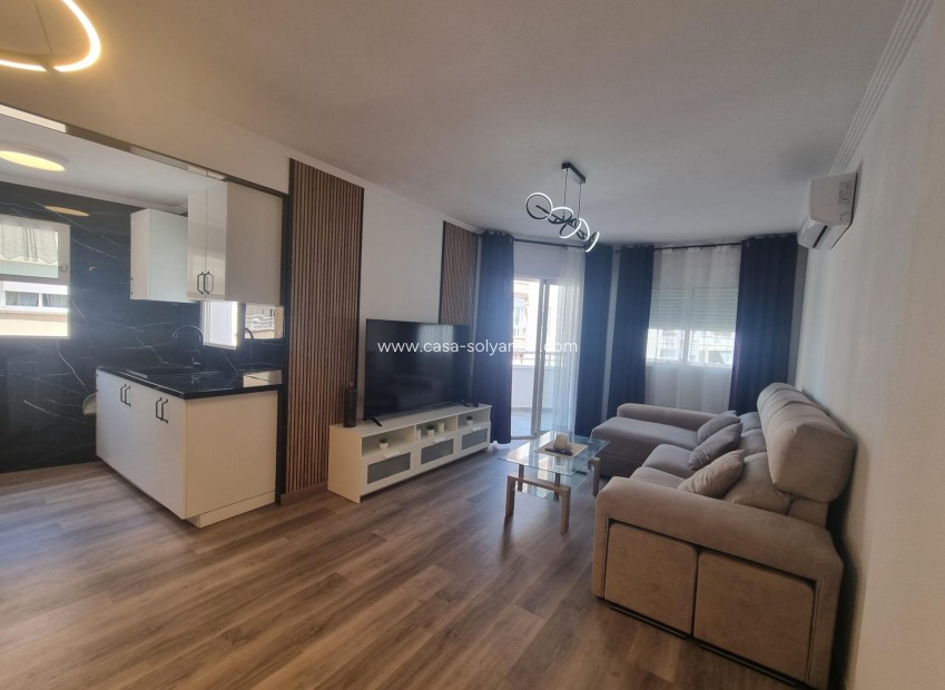 Herverkoop - Appartement / flat - Torrevieja - Estacion Autobuses