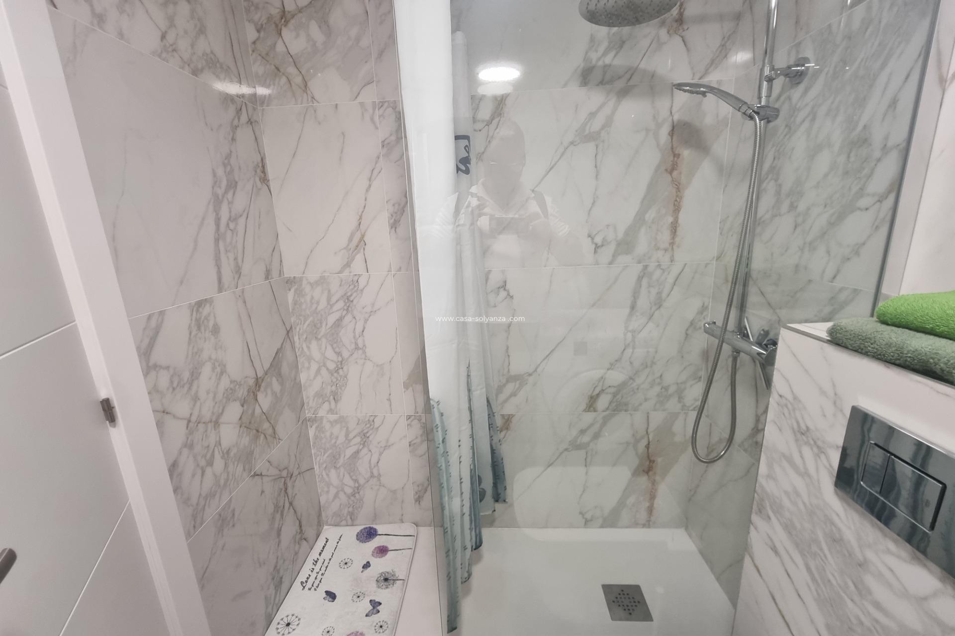 Herverkoop - Appartement / flat - Torrevieja - Estacion Autobuses