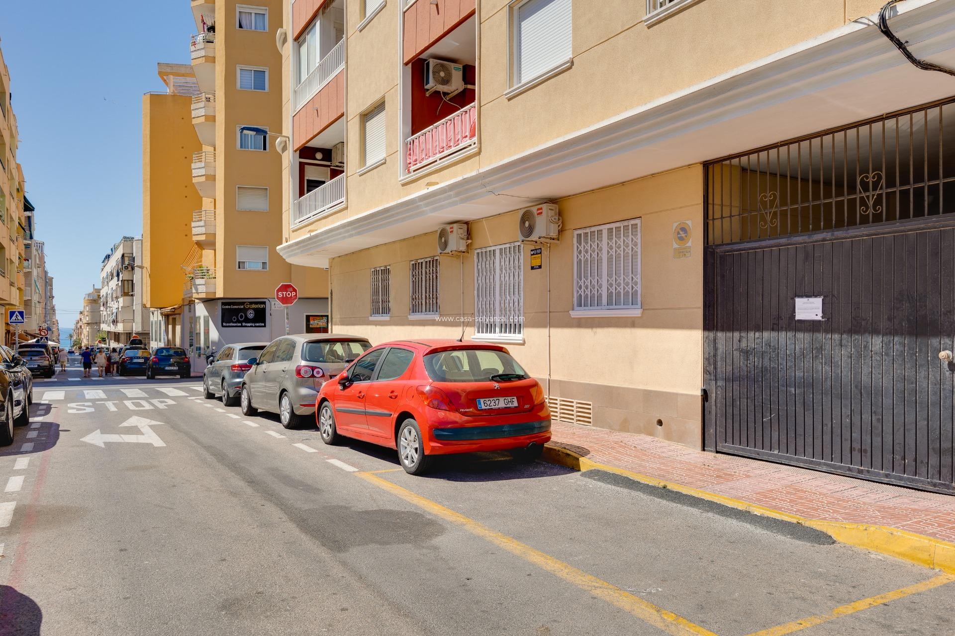Herverkoop - Appartement / flat - Torrevieja - Estacion Autobuses