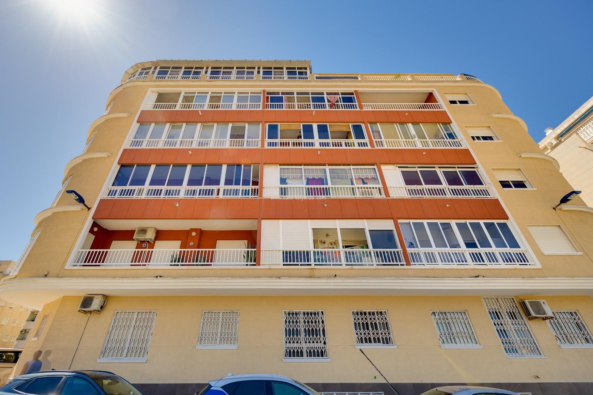 Herverkoop - Appartement / flat - Torrevieja - Estacion Autobuses